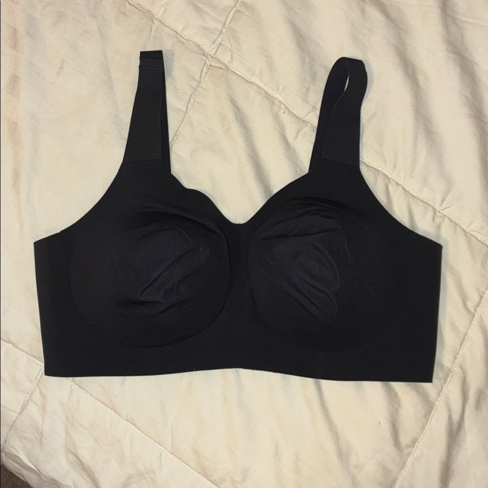 Evelyn & Bobbie The Beyond Bra in black